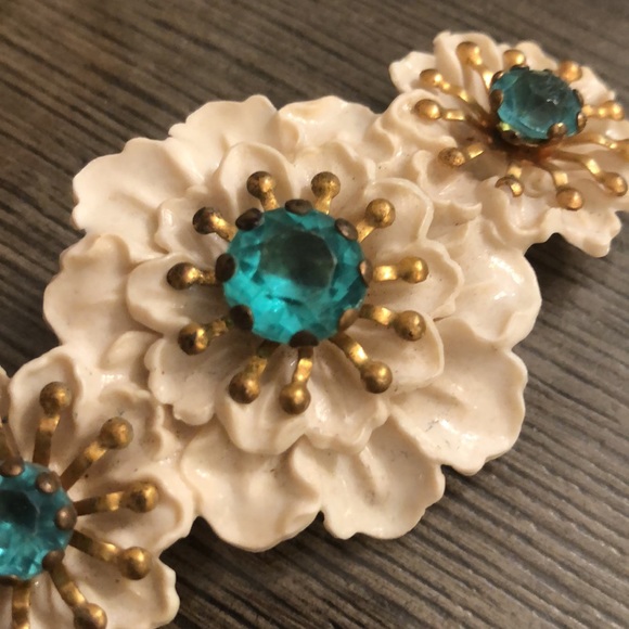 Vintage Celluloid Floral Pin & Clip Earrings Turquoise Gem Center - Picture 11 of 16
